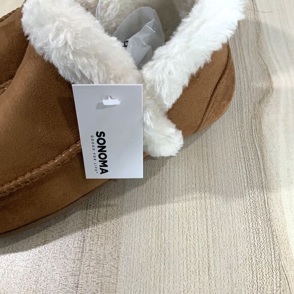 NWT!! Chestnut/Tan Slip on Fur Trimmed Faux Suede Booties Size XS (5-6) - Picture 2 of 6